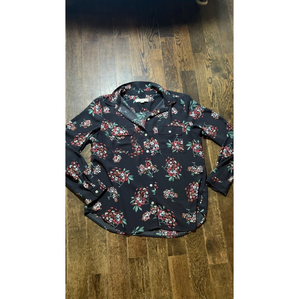 Ann Taylor Loft Flowered Button Up Shirt Size Large